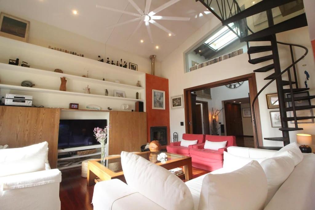Aires Del Tomir Villa *